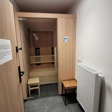 Iris W Neptun Na Wyspie Sobieszewskiej Γκντανσκ