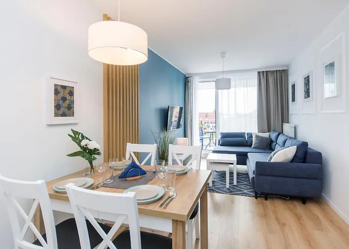 Iris W Neptun Na Wyspie Sobieszewskiej * Gdańsk